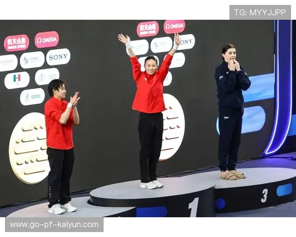 全红婵和陈芋汐争夺跳水金牌，实力强劲，全红婵陈芋汐决赛