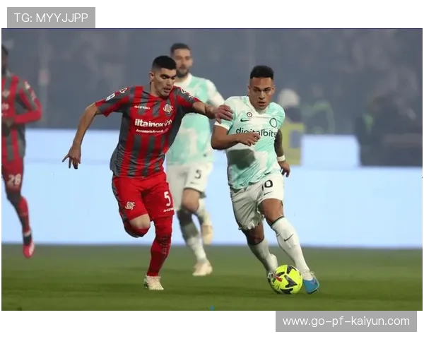 伊萨克背身护球后转身爆射得分 伊萨克背身护球后转身爆射得分